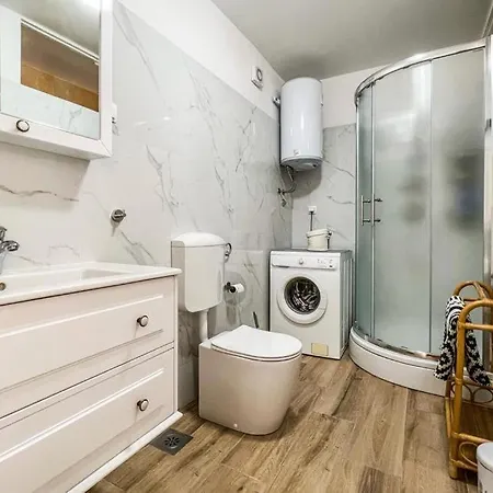 Ladovina Apartament *