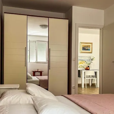 Ladovina Apartament *